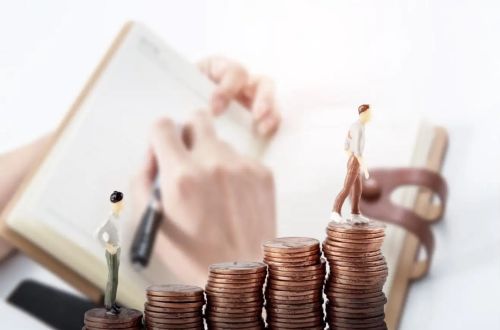300万理财(300万理财一年收益25万)