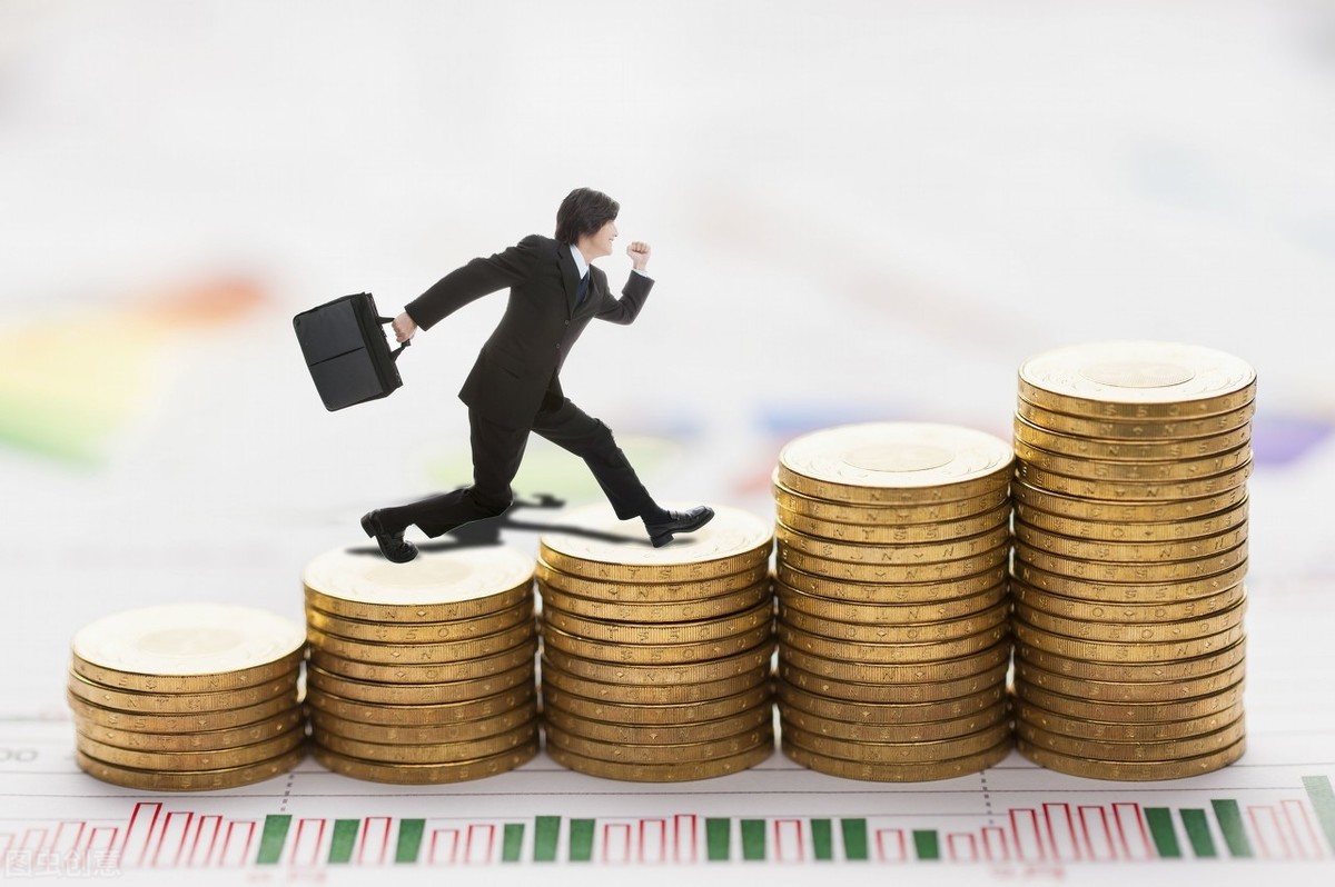 结构性理财产品(结构性理财产品的回报率通常取决于挂钩资产的表现)